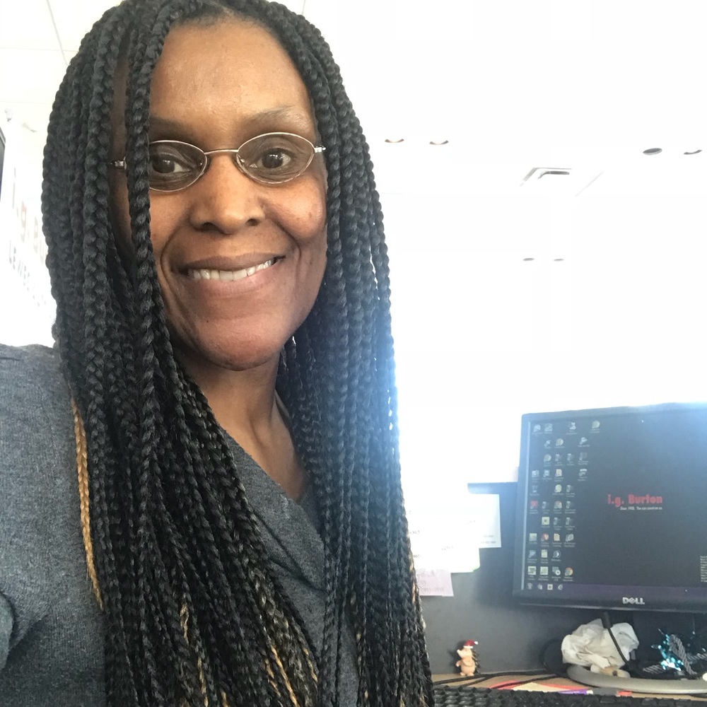 Meet your Posher, Charlotte